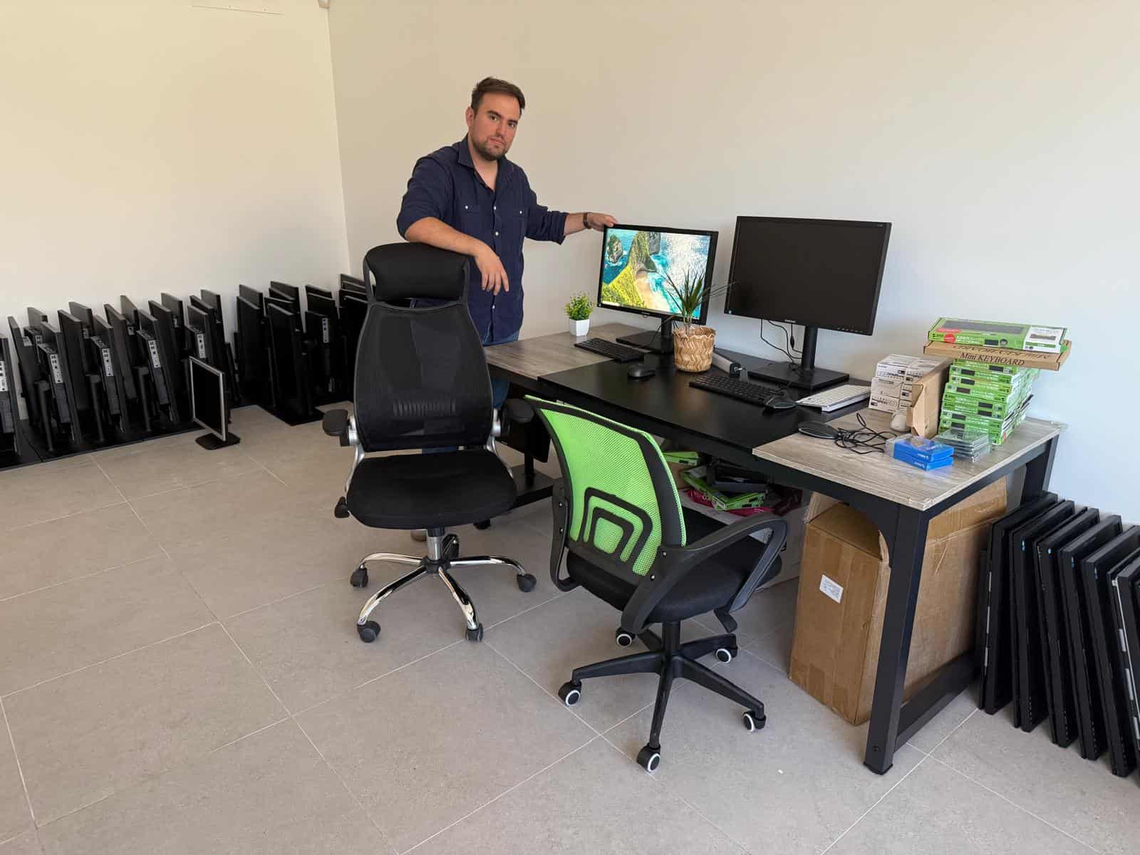 Oficina EcoAlt - Tecnología sostenible
